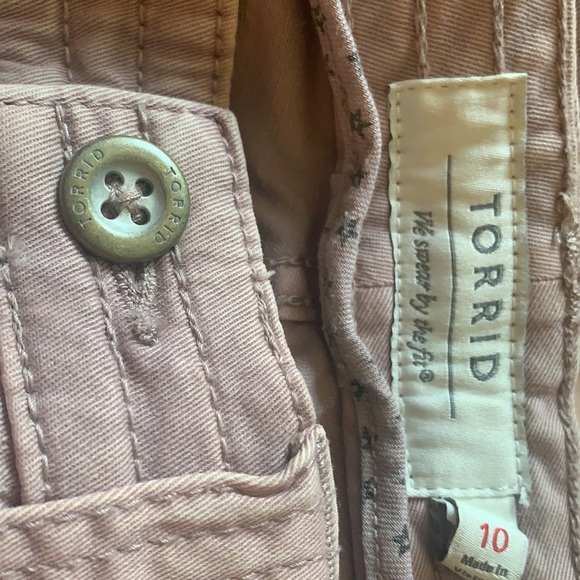 Torrid Capri pants - Picture 3 of 4